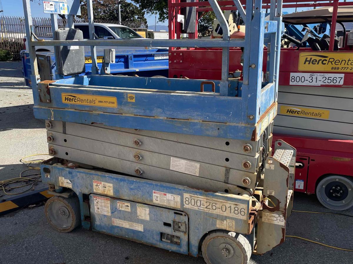 2019 Genie GS-1930