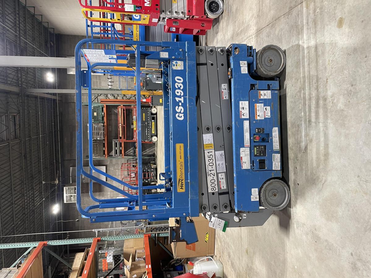 2018 Genie GS-1930