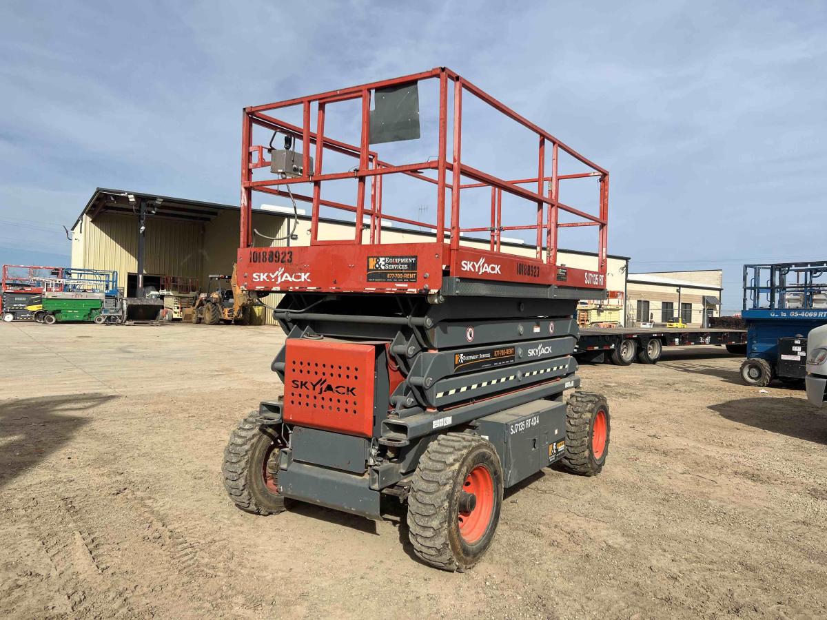 2016 Skyjack SJ-7135RT