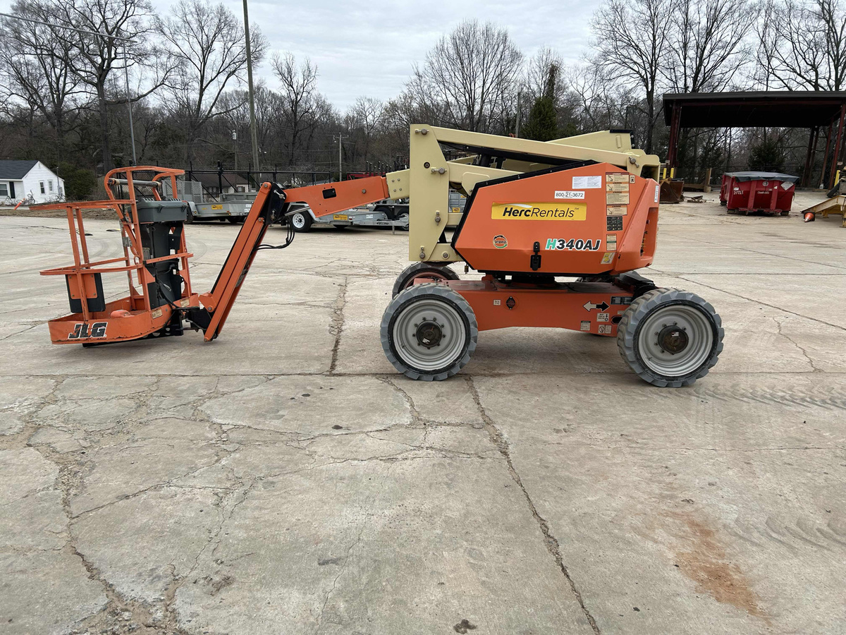 2018 JLG H340AJ