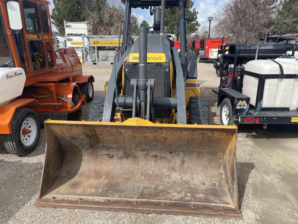 2019 John Deere 310L EP