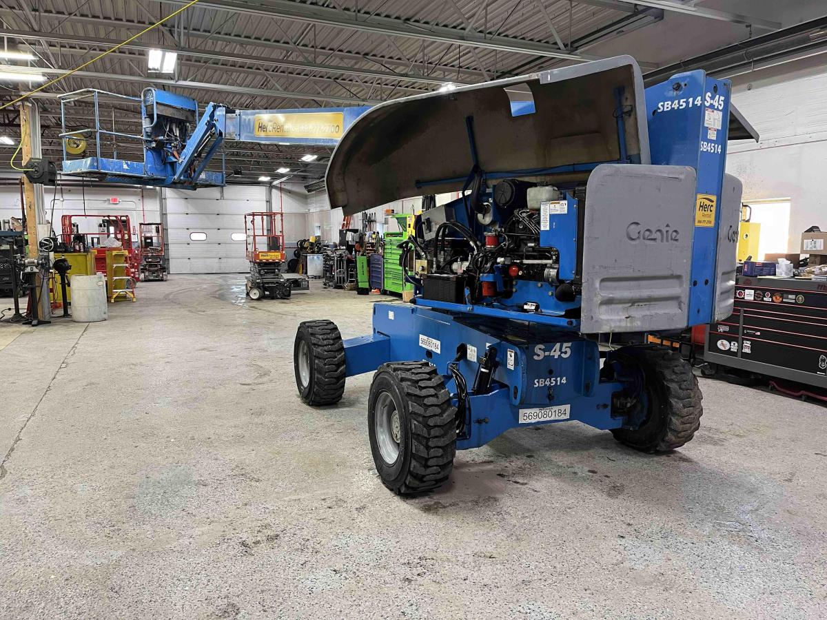 2013 Genie S-45