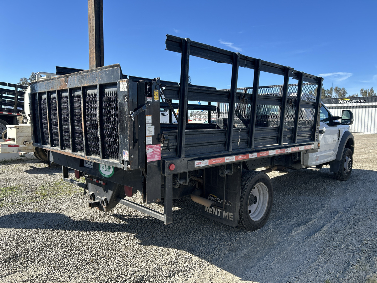 2018 Ford F550-3