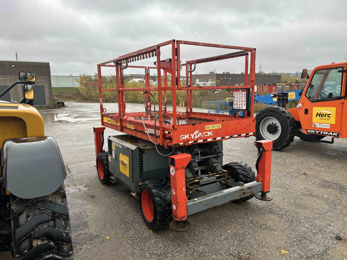 2018 Skyjack SJ-6826RT