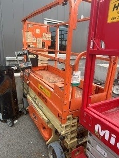2017 JLG 1930ES
