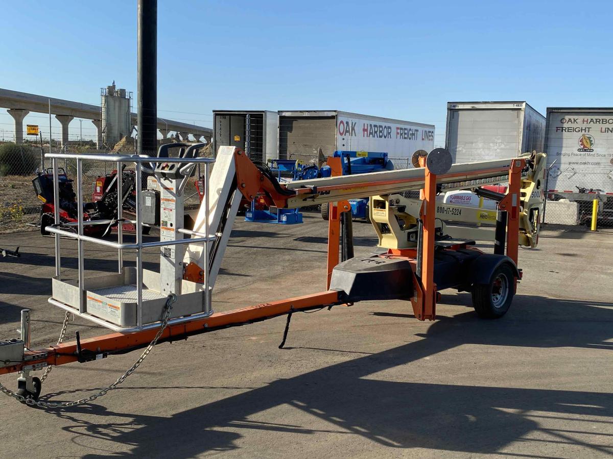 2017 JLG T500J-3
