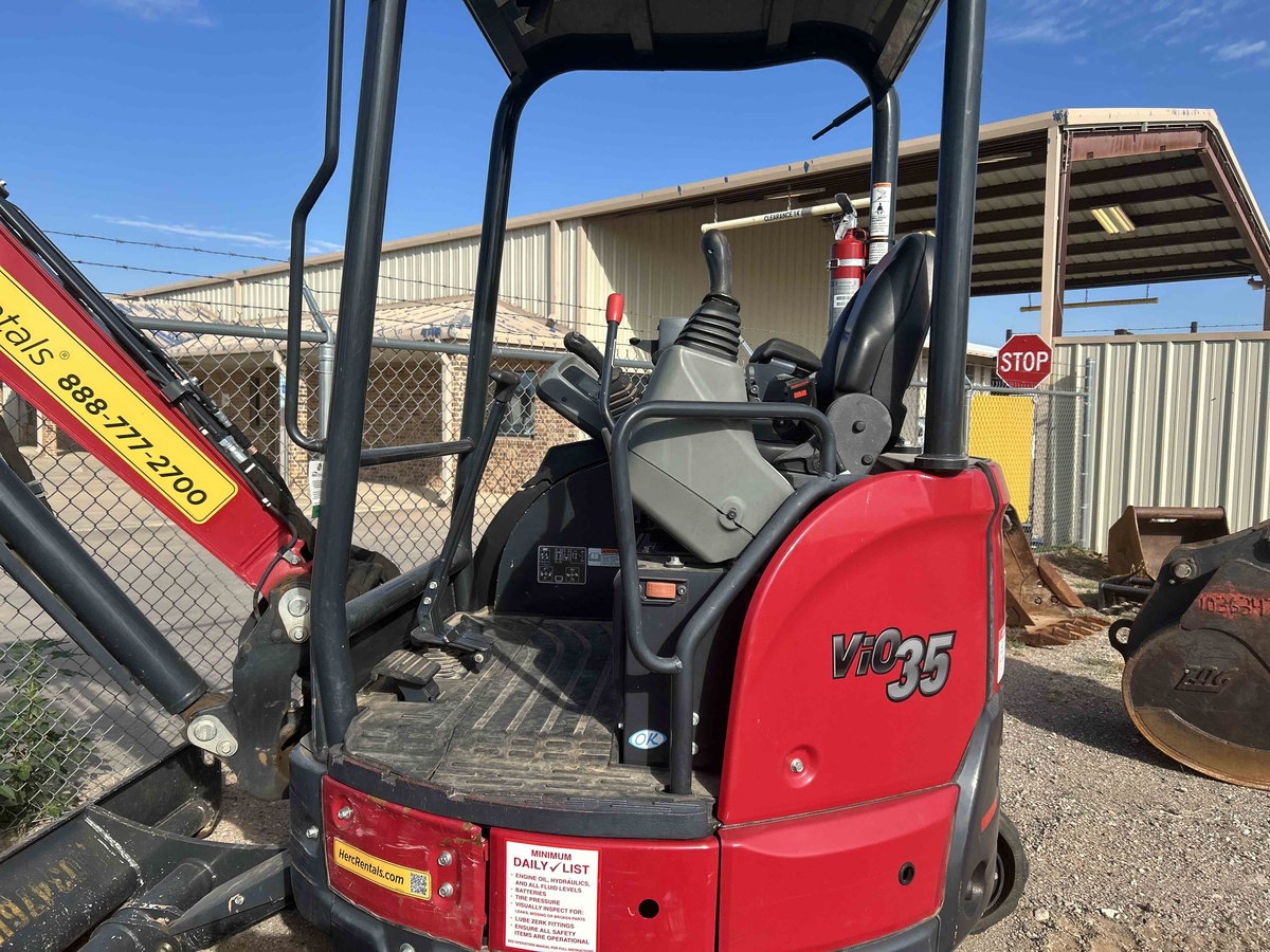 2022 Yanmar ViO35-3