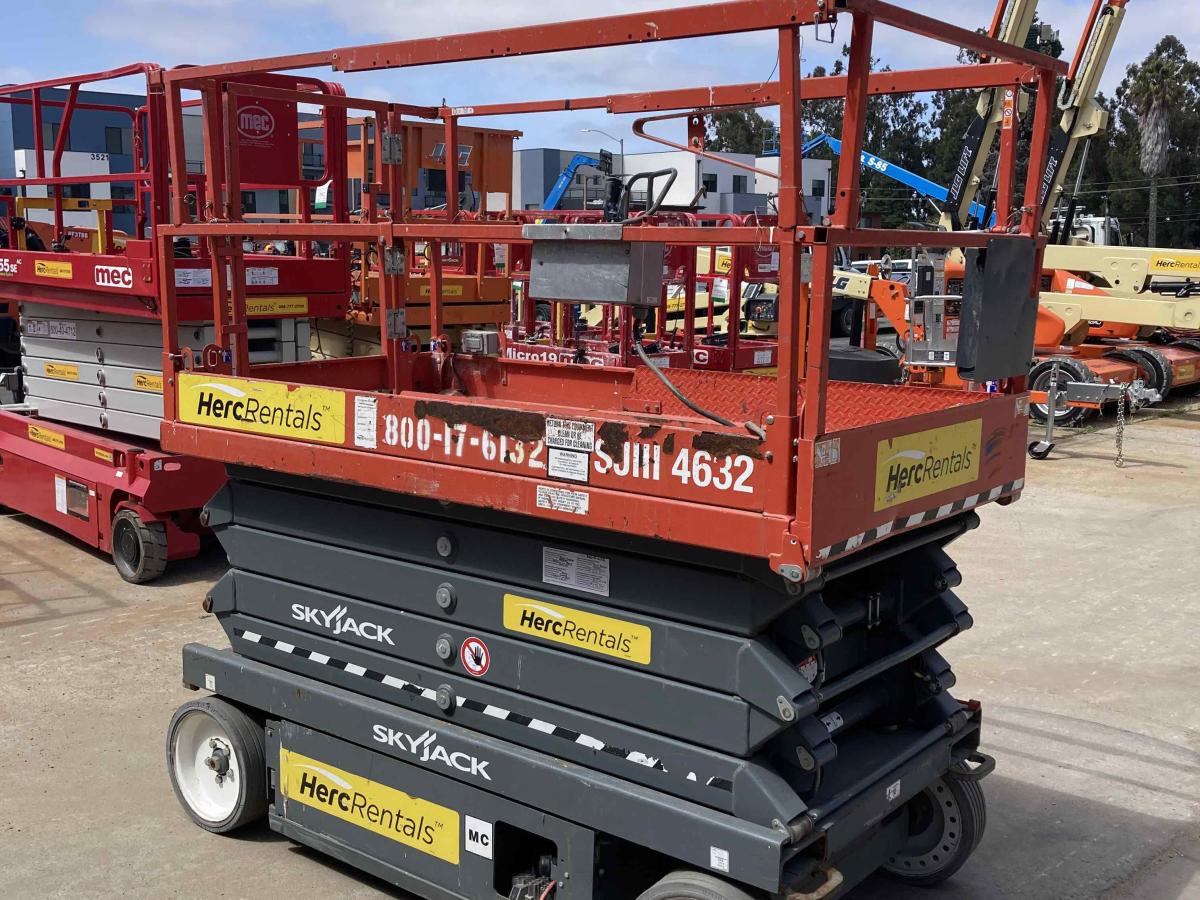 2017 Skyjack SJ4632