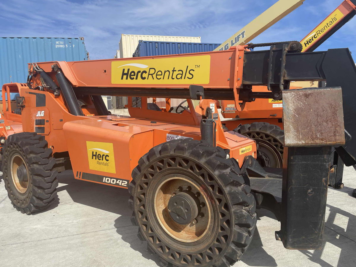 2019 SkyTrak 10042