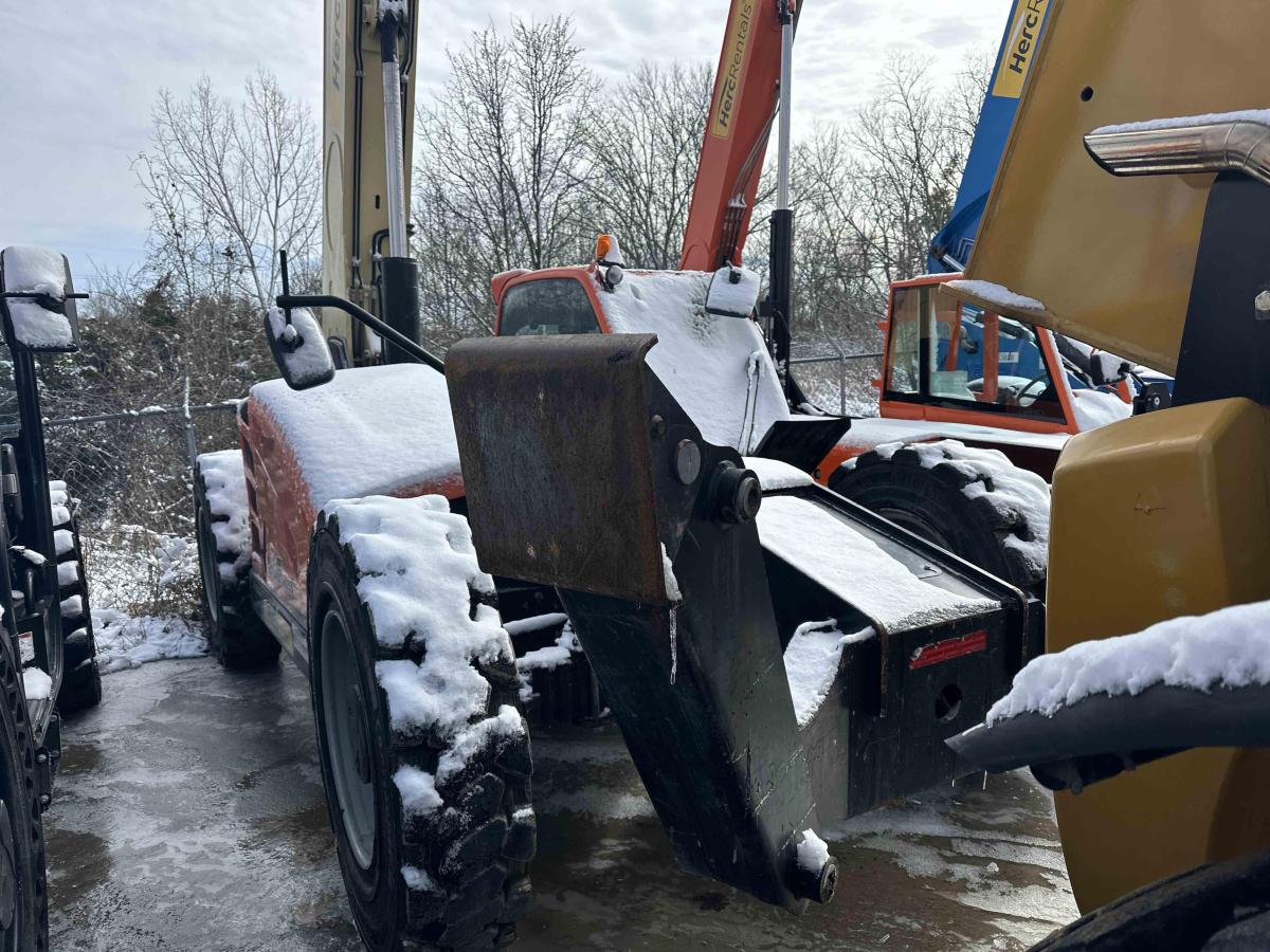 2018 JLG 1255