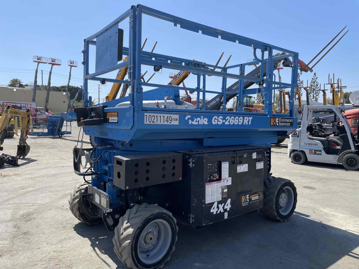 2017 Genie GS-2669 RT