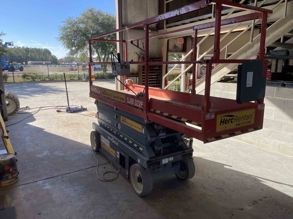 2017 Skyjack SJ3226-4