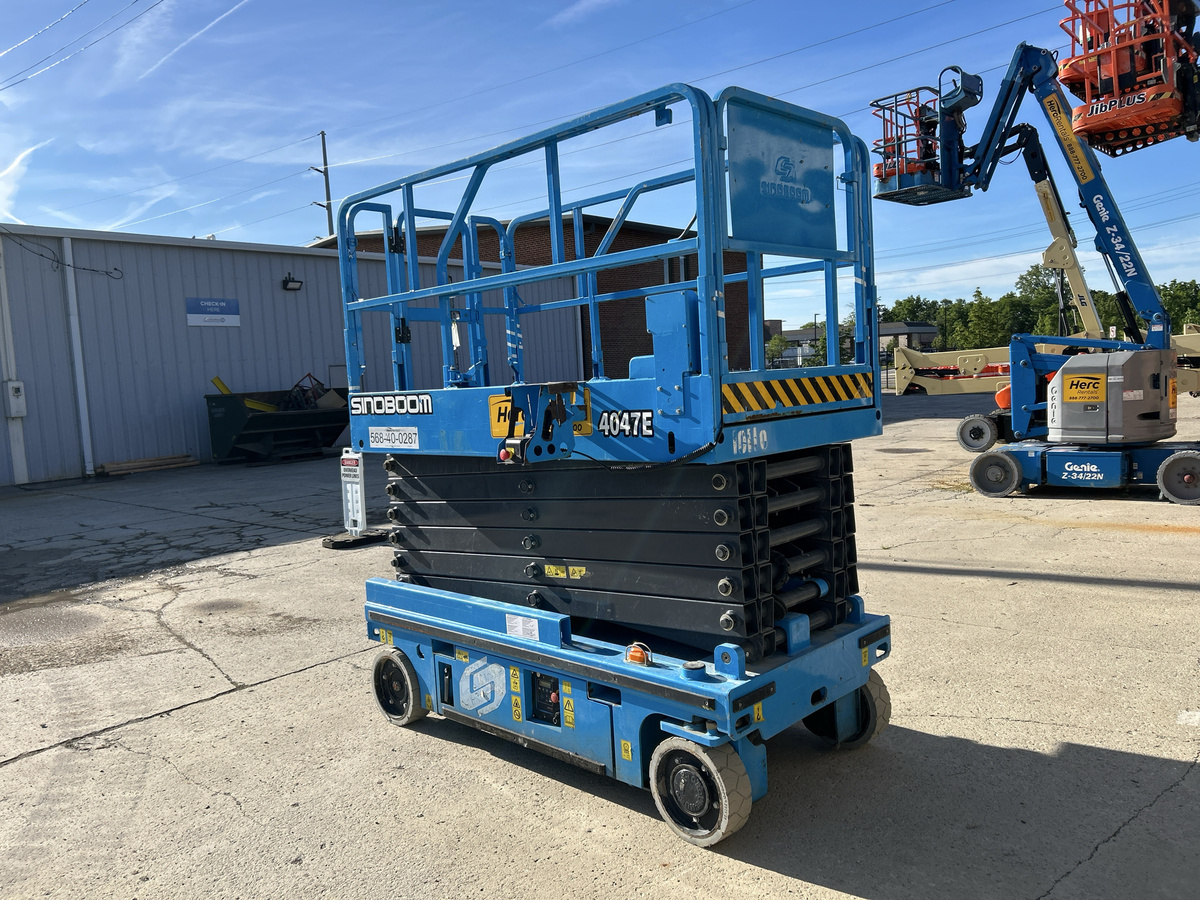 2020 Sinoboom 1212E(4047E)