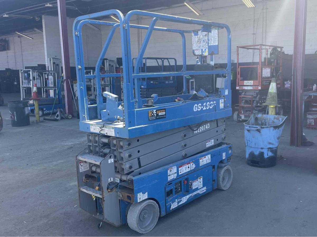 2017 Genie GS-1930