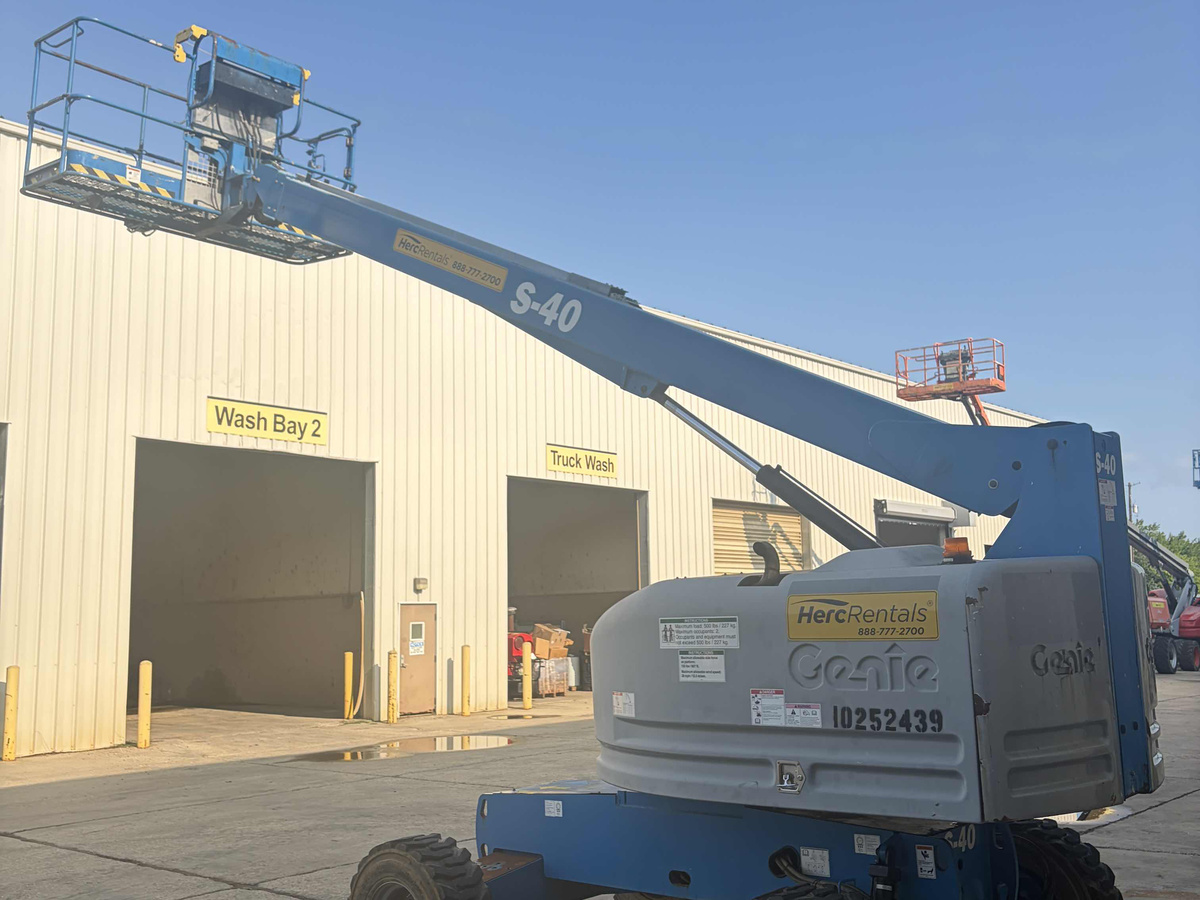 2018 Genie S-40-4