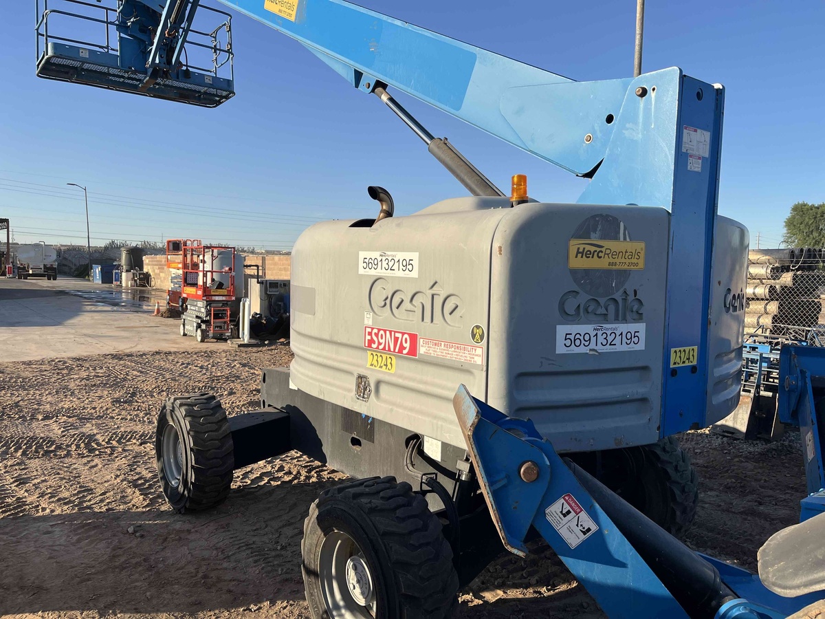2018 Genie S-45