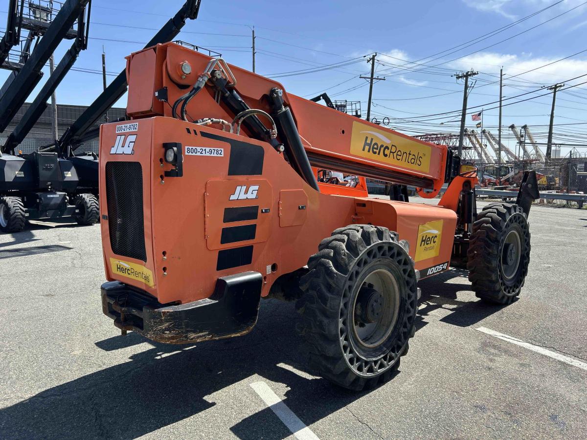 2018 SkyTrak 10054