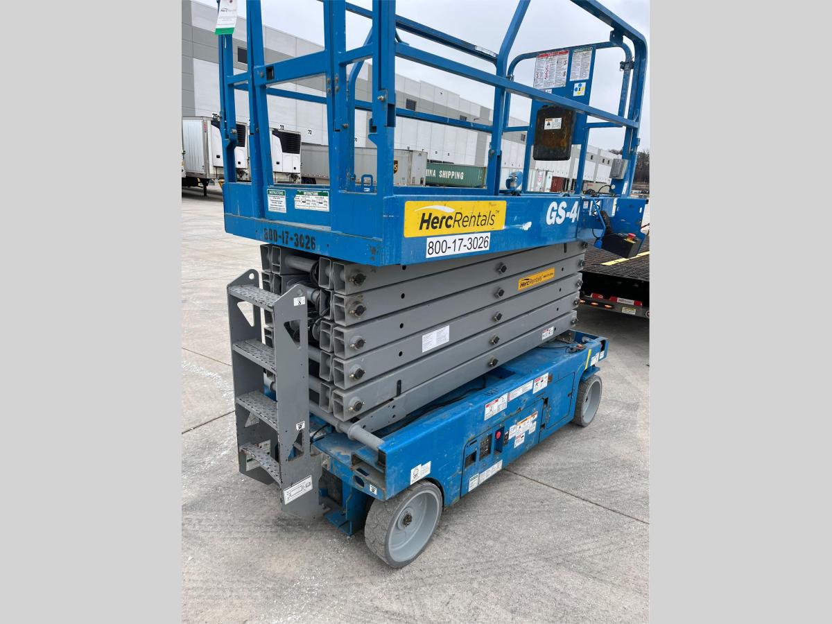 2017 Genie GS-4047