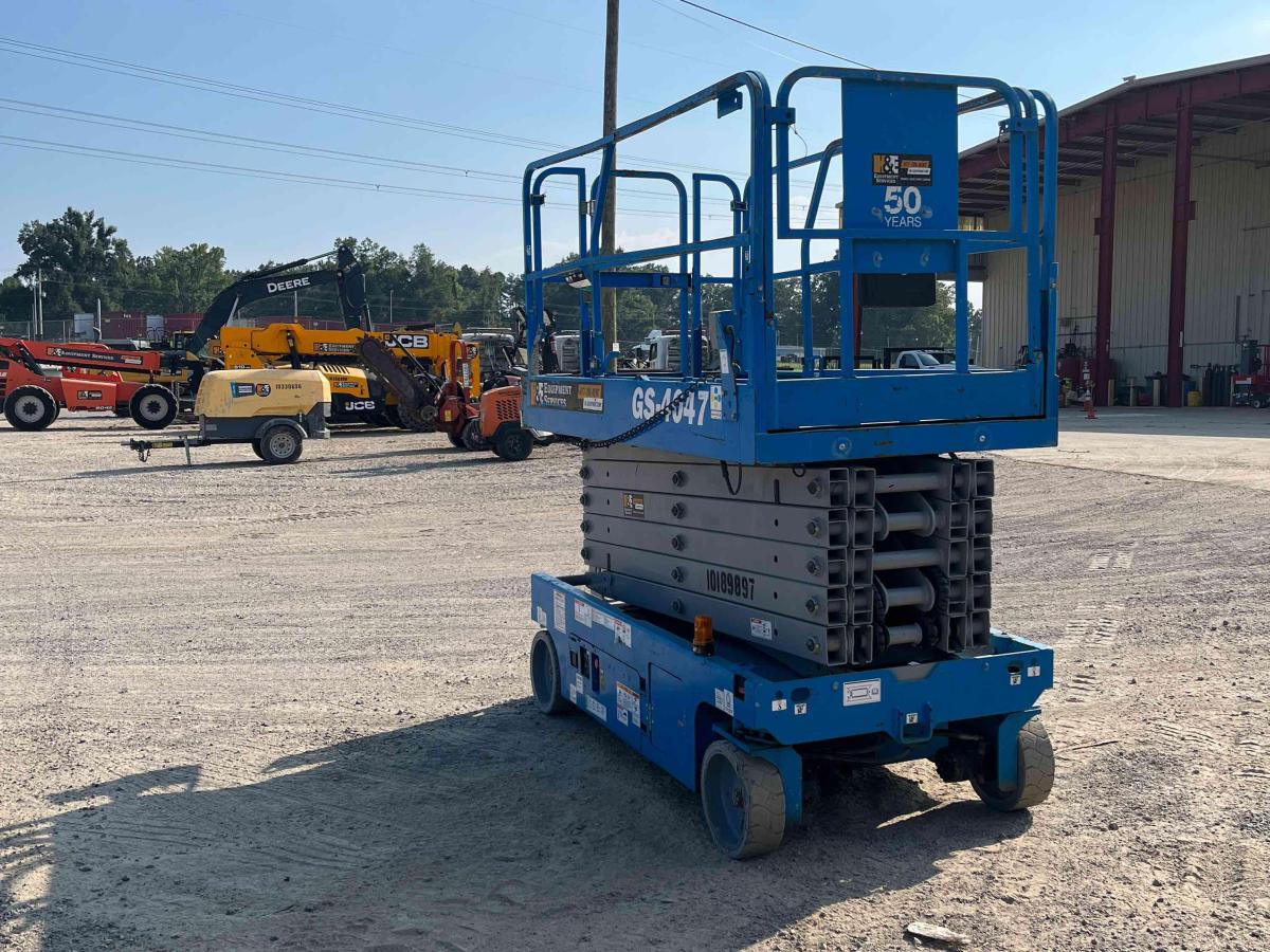 2016 Genie GS-4047