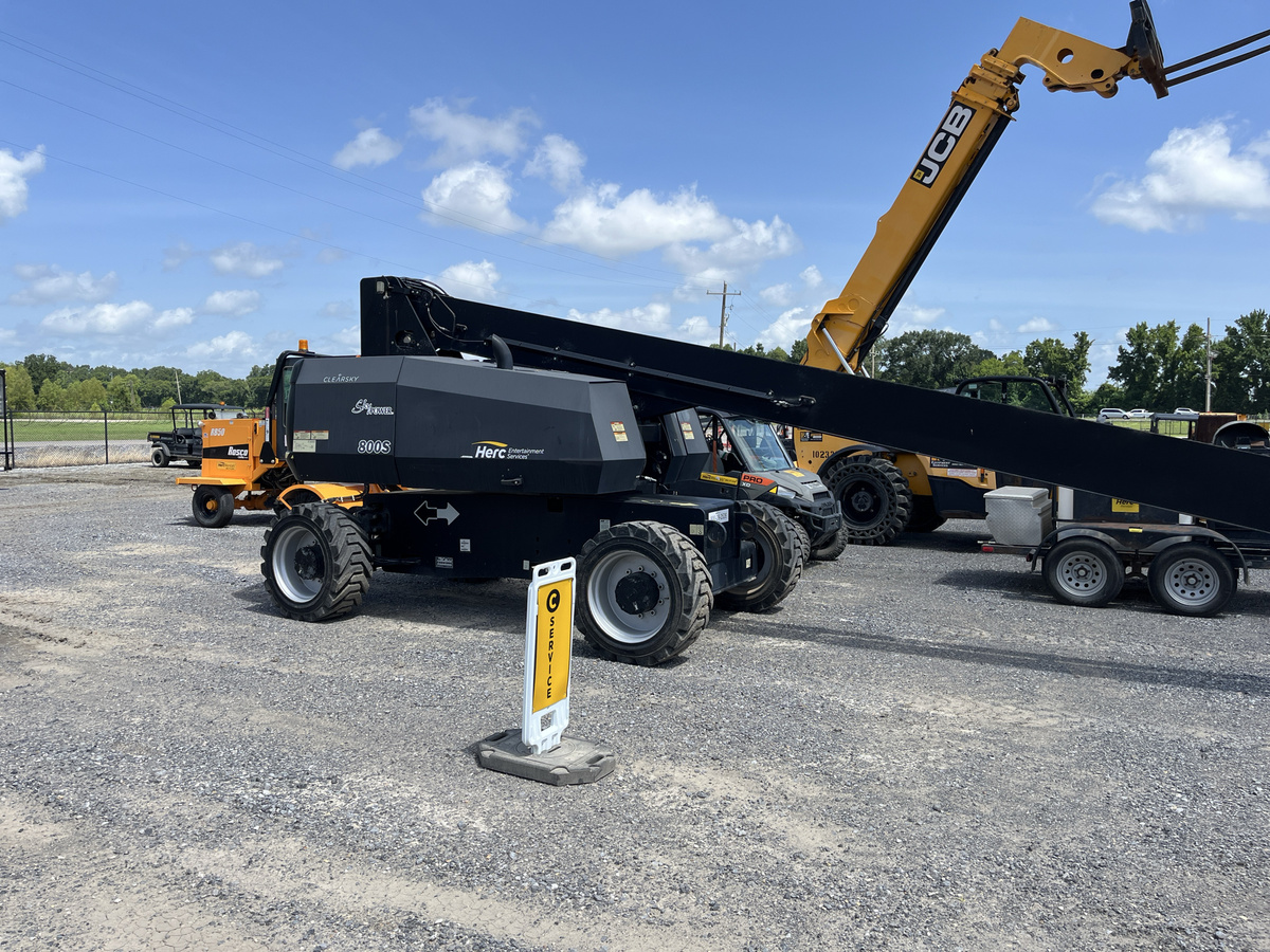 2020 JLG 800S-3