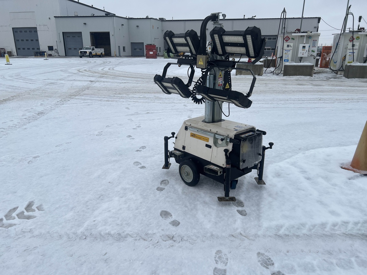 2018 Magnum PLT240-4