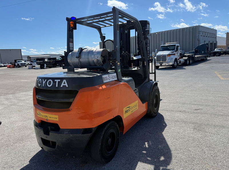 2018 Toyota 8FG45U-3