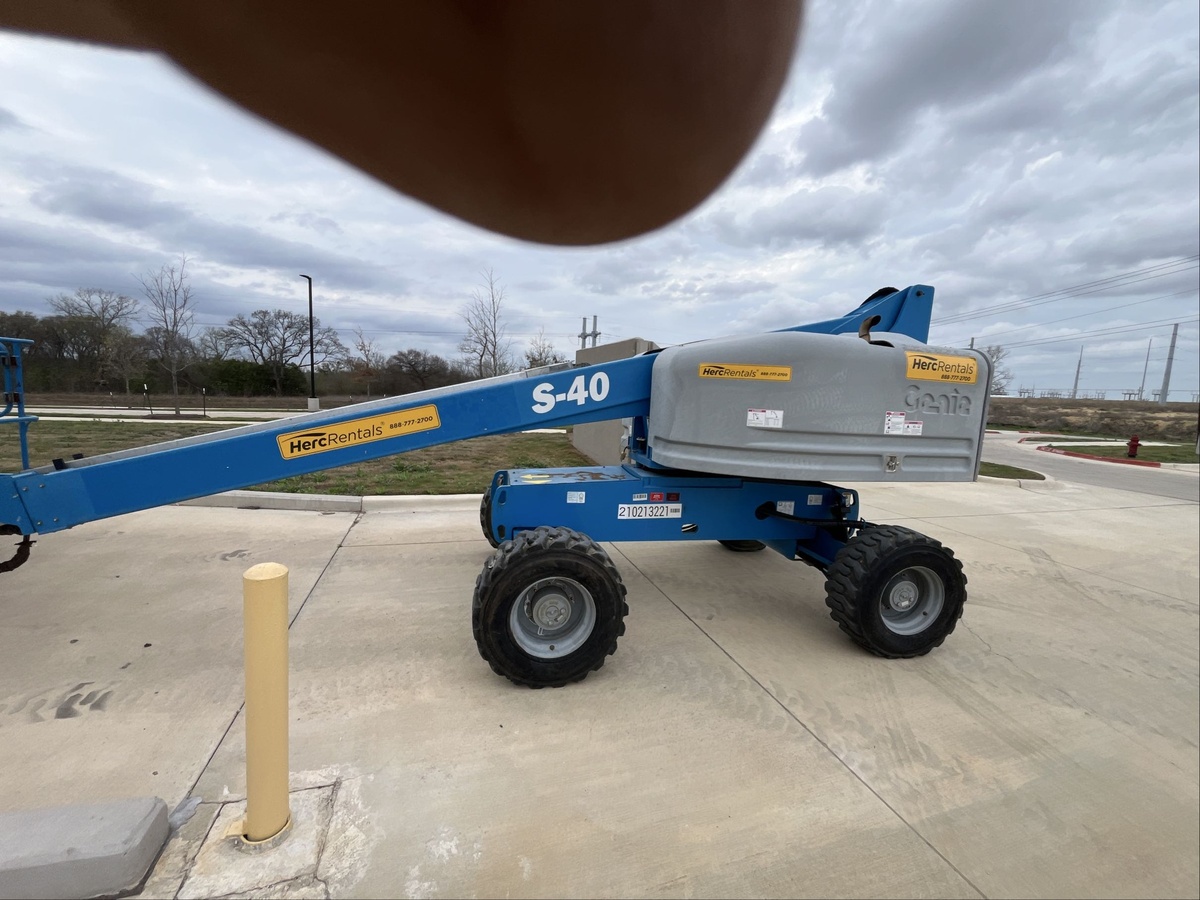 2017 Genie S-40-4