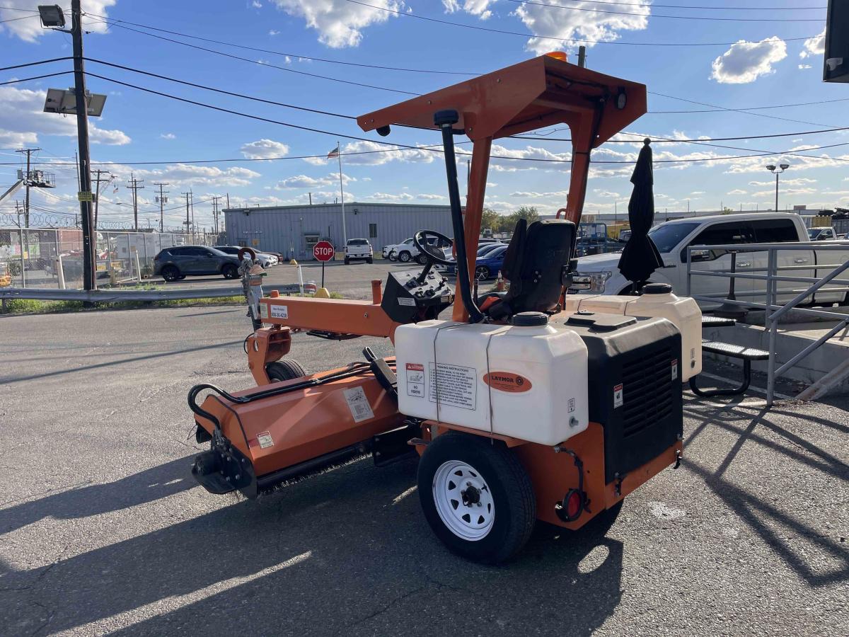 2020 LayMor SM300