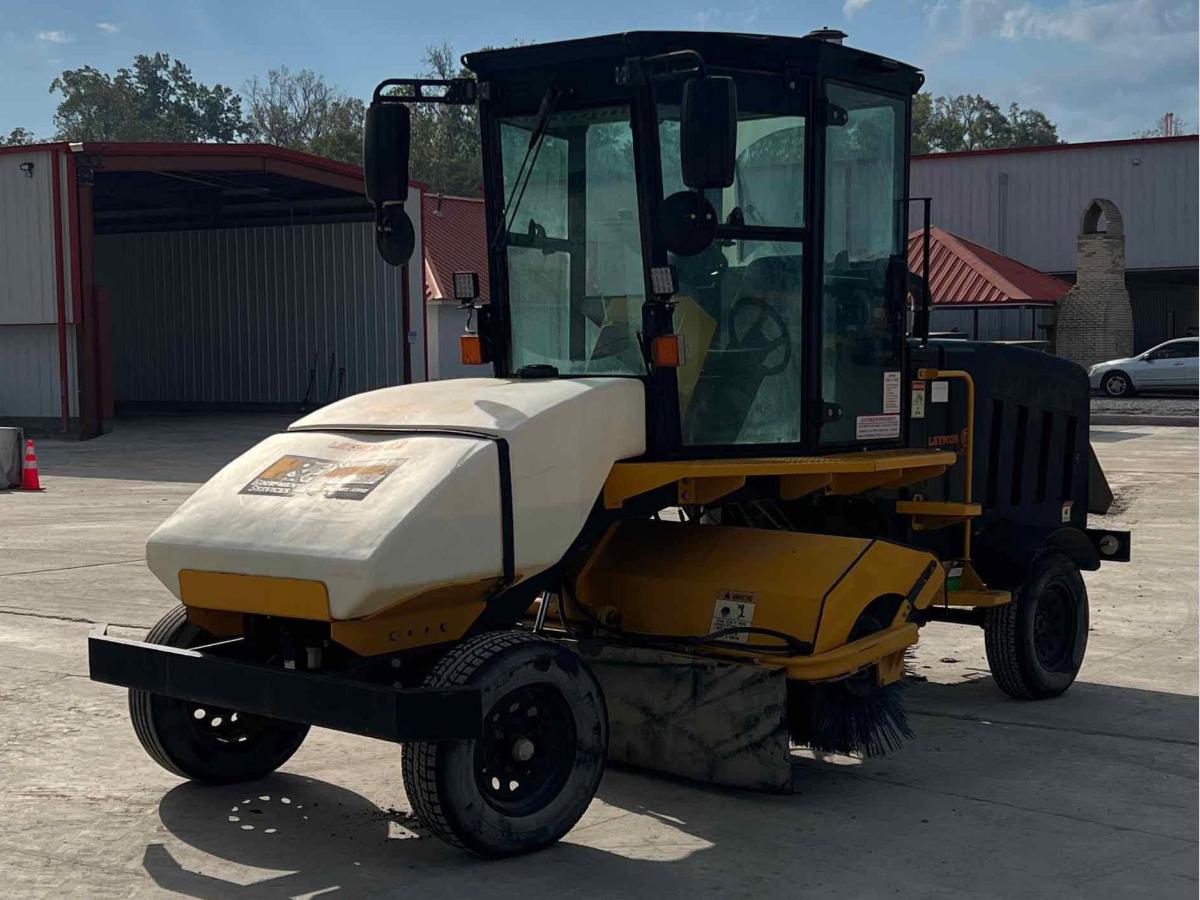 2018 LayMor SweepMaster 450-ST