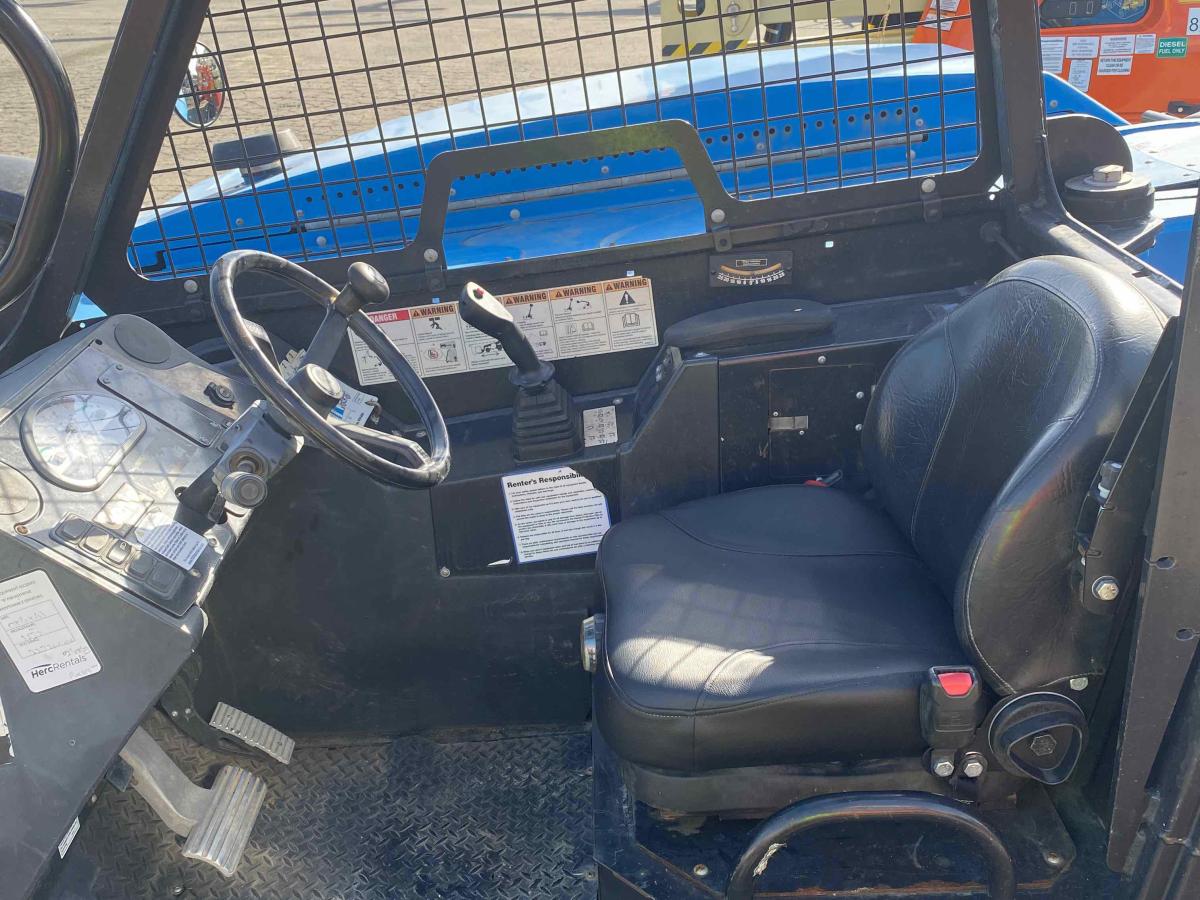 2015 Genie GTH 844