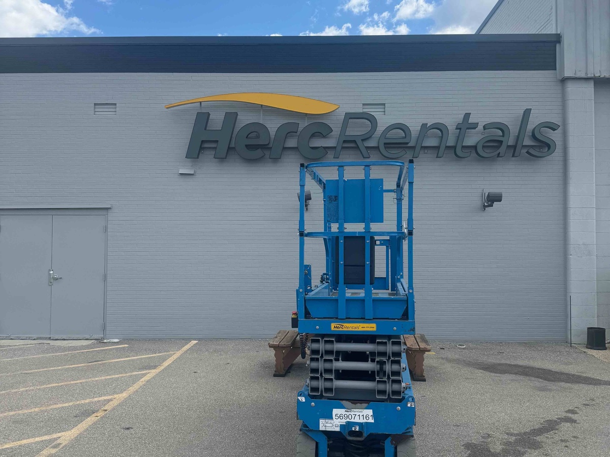 2018 Genie GS-2632-4