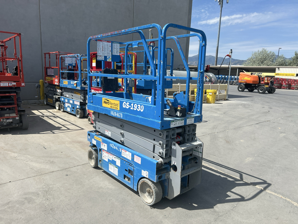 2019 Genie GS-1930