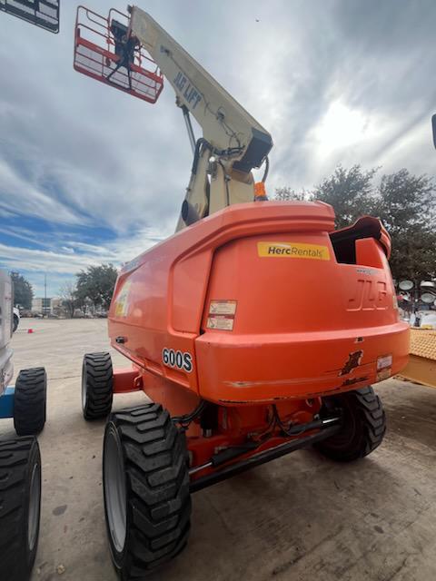 2019 JLG 600S