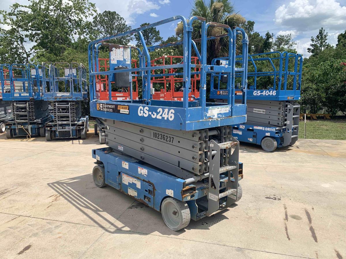 2018 Genie GS-3246-3