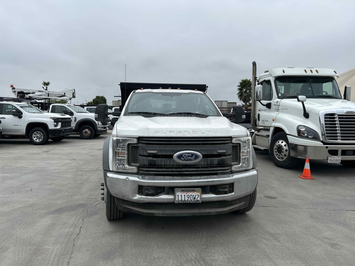 2019 Ford F550-2