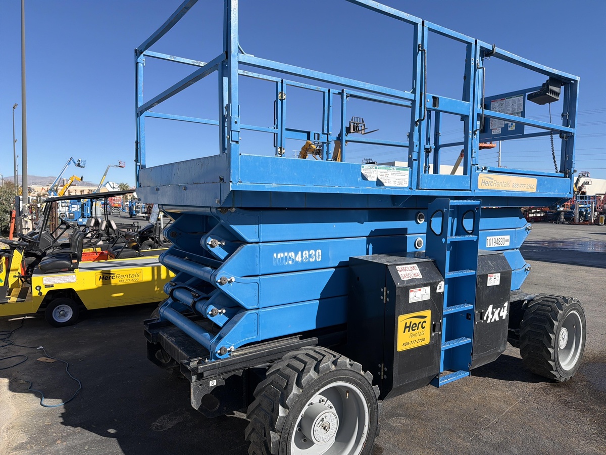 2016 Genie GS-4390 RT-2