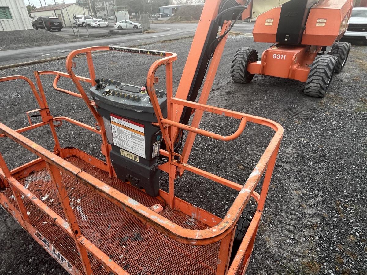 2007 JLG 800AJ