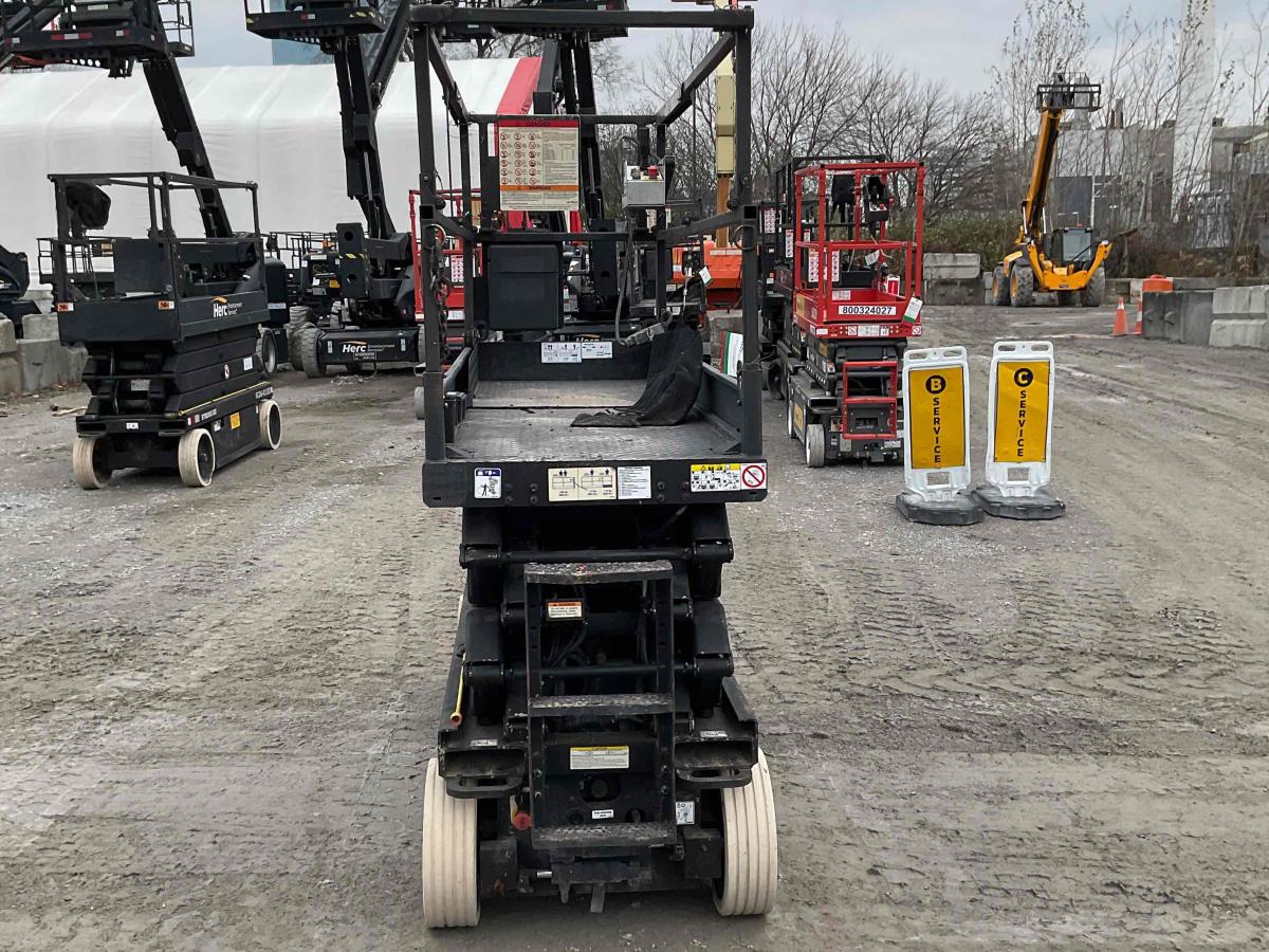 2010 Skyjack SJ3226