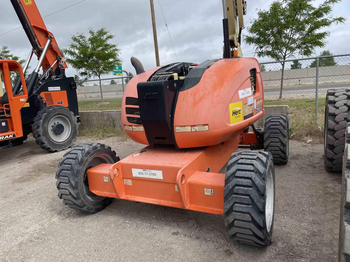 2017 JLG 600AJ