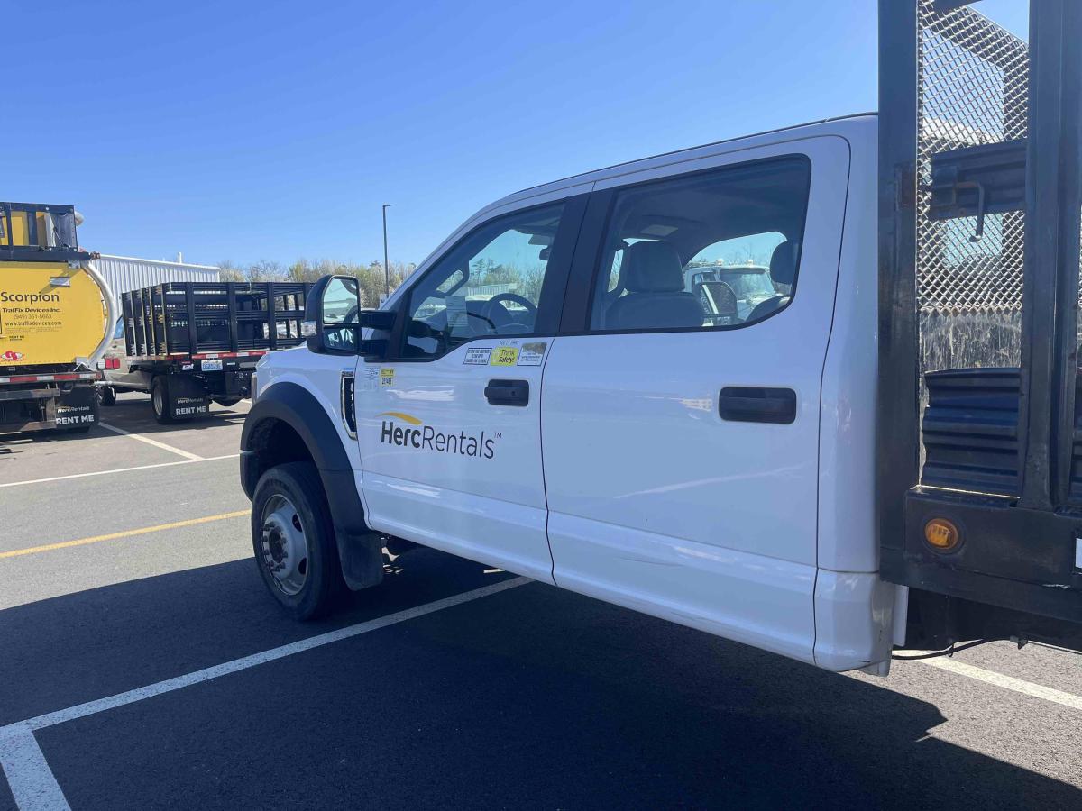 2018 Ford F550-15