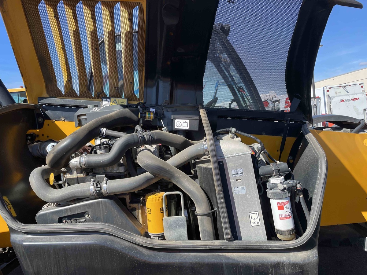 2018 JCB 510-56-8