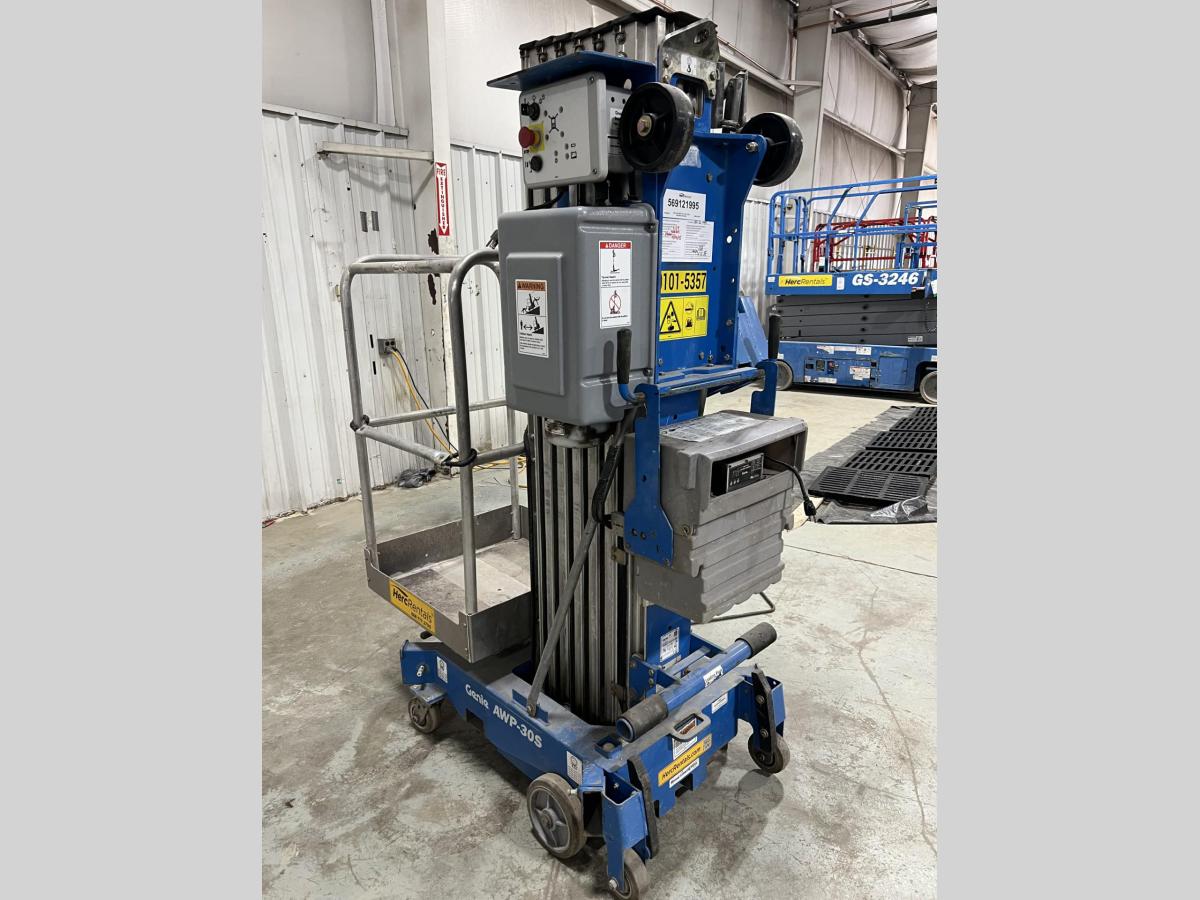 2019 Genie AWP-30S