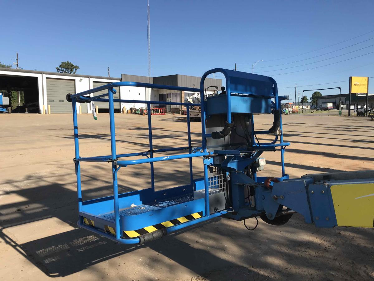 2013 Genie S-40