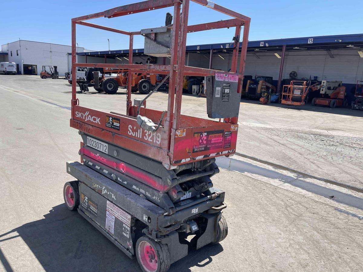 2017 Skyjack SJ3219