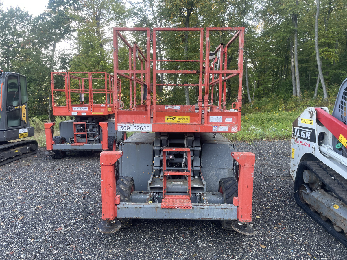 2018 Skyjack SJ-6832RT-2