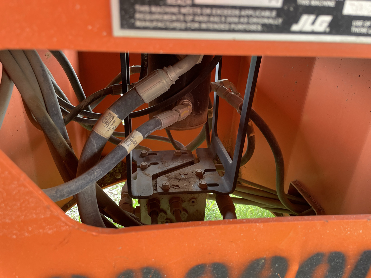 2018 JLG 660SJ-11