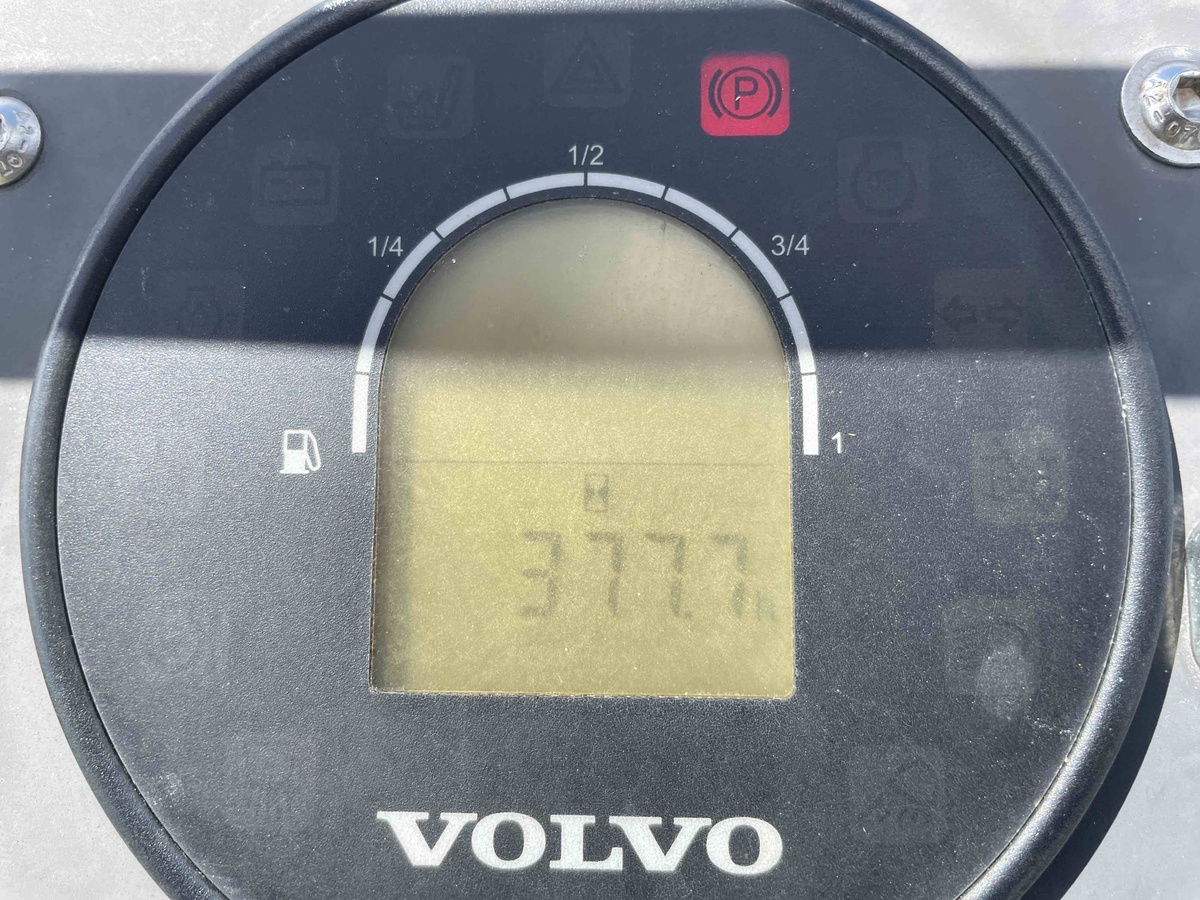 2022 Volvo DD25B-8