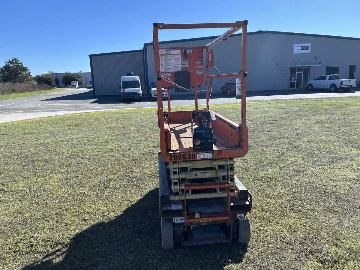 2019 JLG 1932R-7