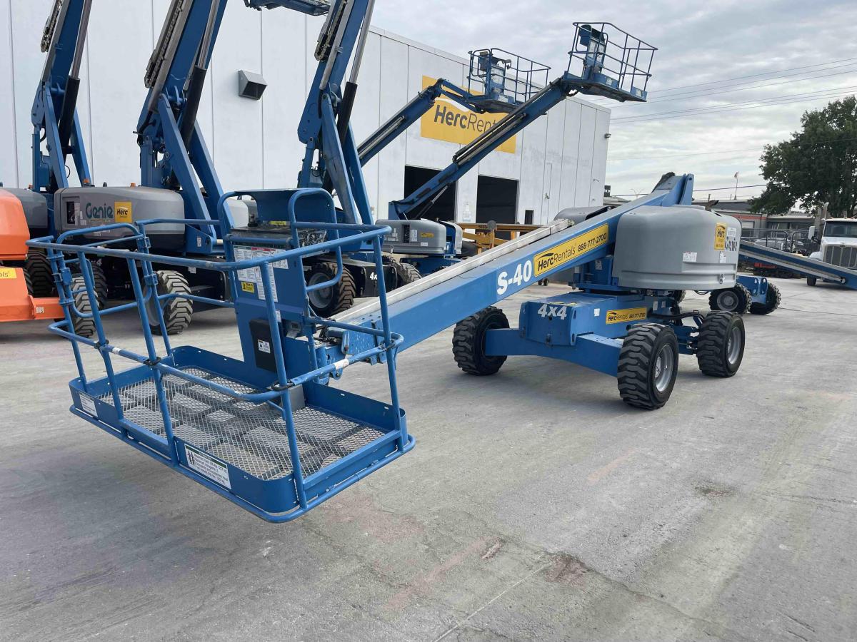 2016 Genie S-40