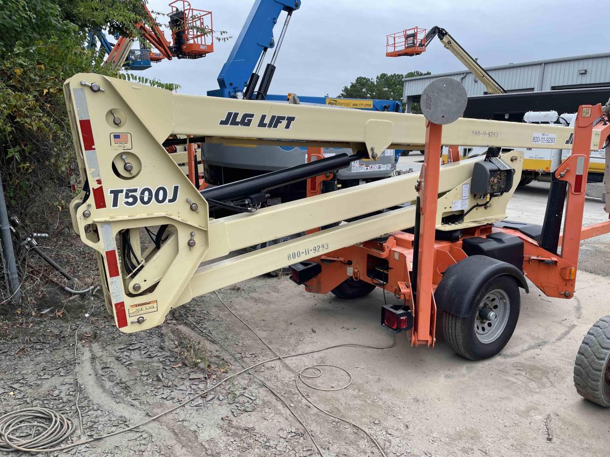 2016 JLG T500J